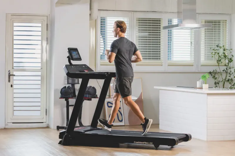 Sole F80 Treadmill, view 3